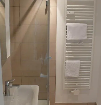 Apartment Moltke 120 Dusseldorf